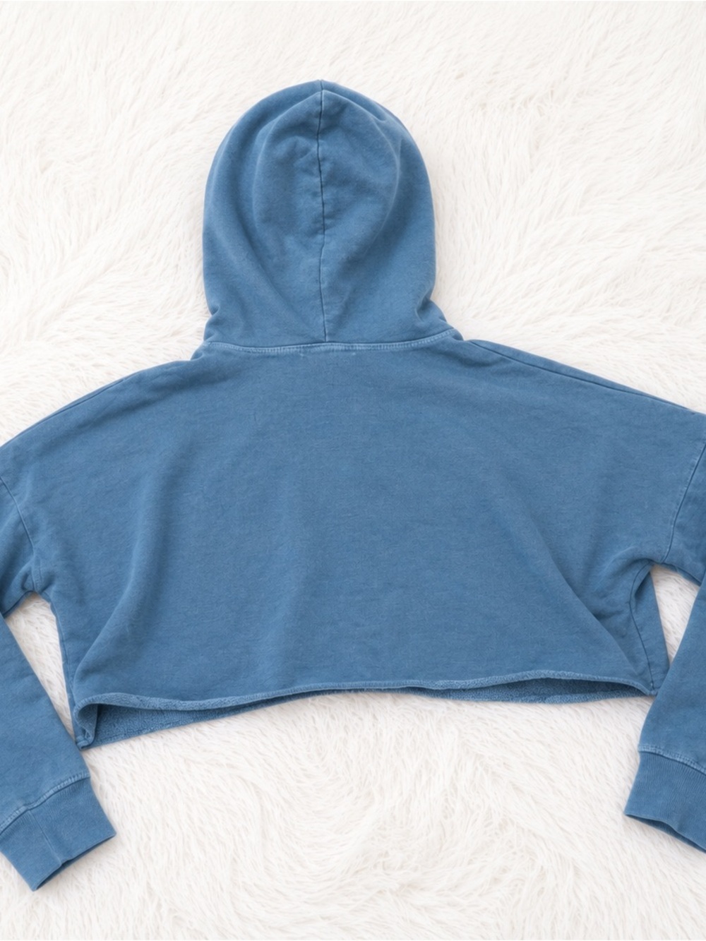 Missguided Lake Michigan Cropped Hoodie Blue Graphic Sweatshirt Size 8 Y2K - Picture 3 of 3